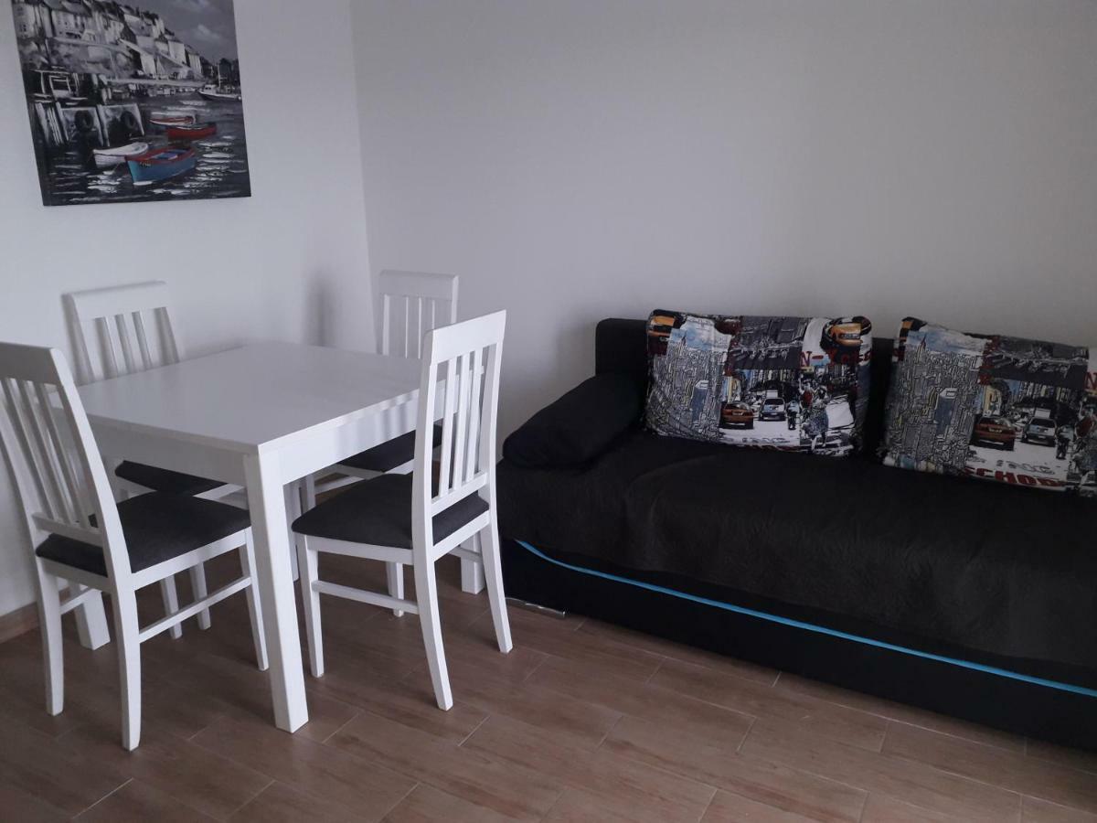 Apartmani Mara I Kata Omiš Eksteriør billede