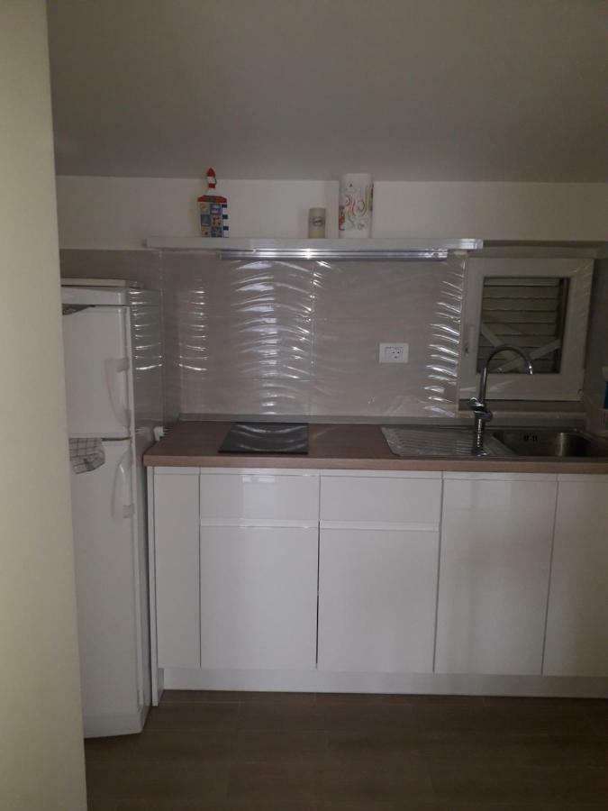 Apartmani Mara I Kata Omiš Eksteriør billede